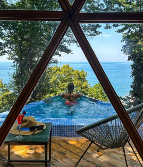 Glamping Martini Kvariati with pool